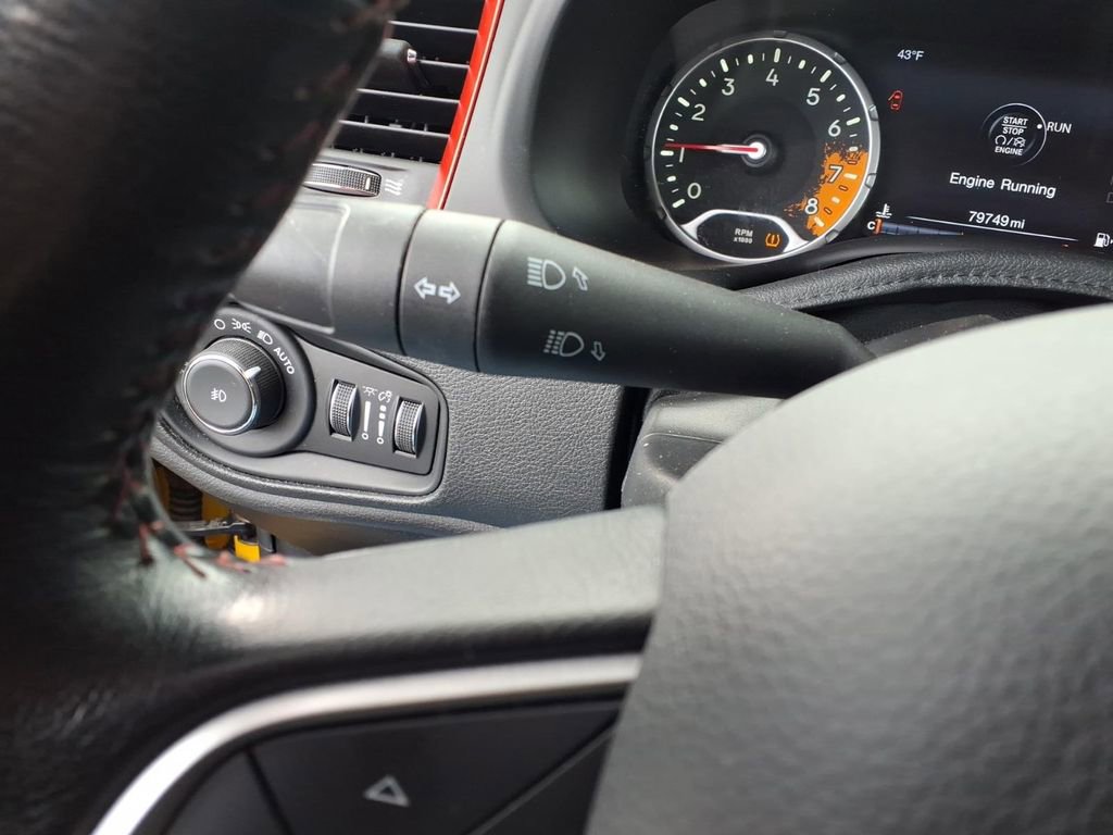 Used 2017 Jeep Renegade Trailhawk image 18