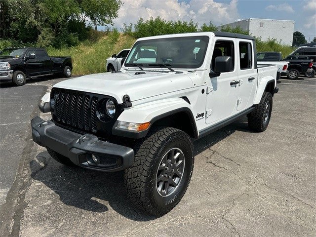 Used 2021 Jeep Gladiator Willys image 2