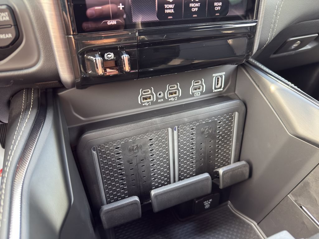 Used 2025 RAM 2500 Power Wagon AWD/4WD image 25