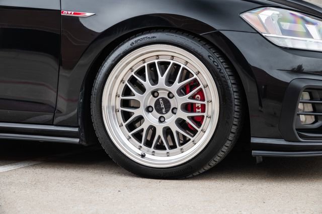 Used 2021 Volkswagen Golf S image 51