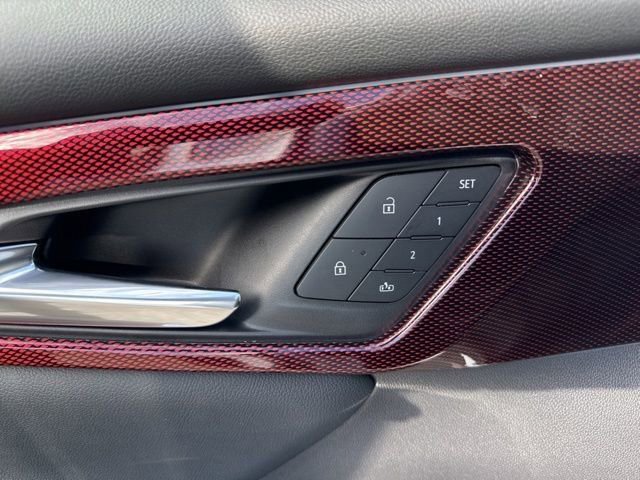 New 2026 Chevrolet Traverse RS image 8