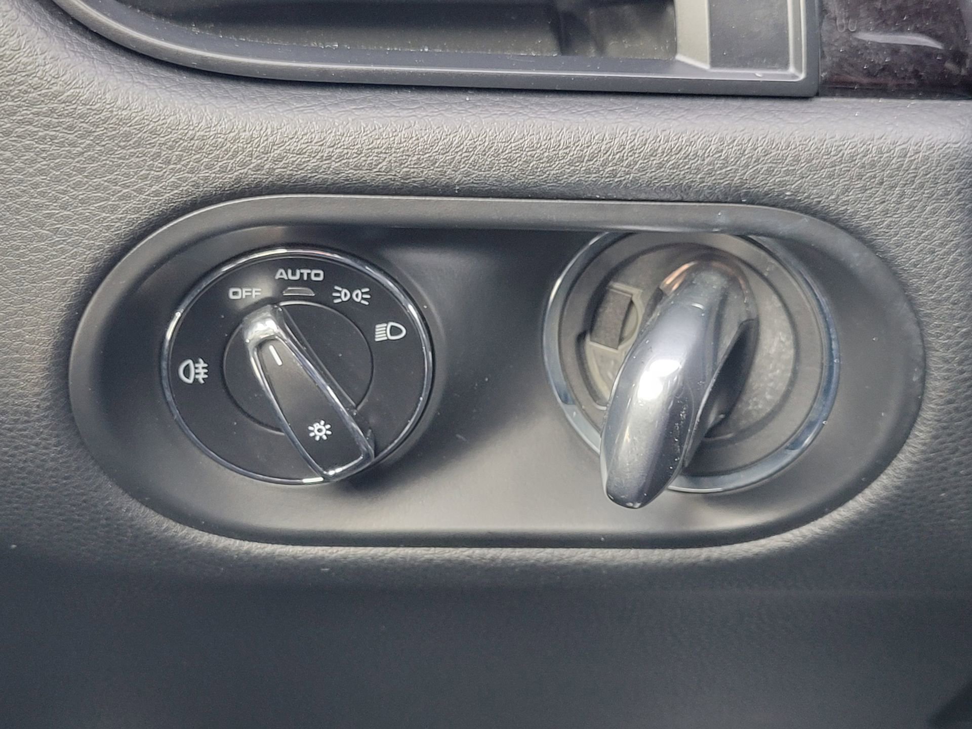 Used 2021 Porsche Macan S image 19