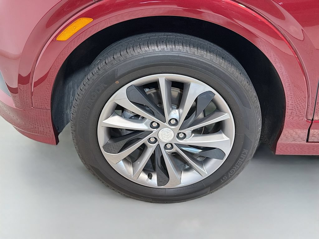 Used 2023 Buick Encore GX Select w/ Sport Touring Package AWD/4WD image 31