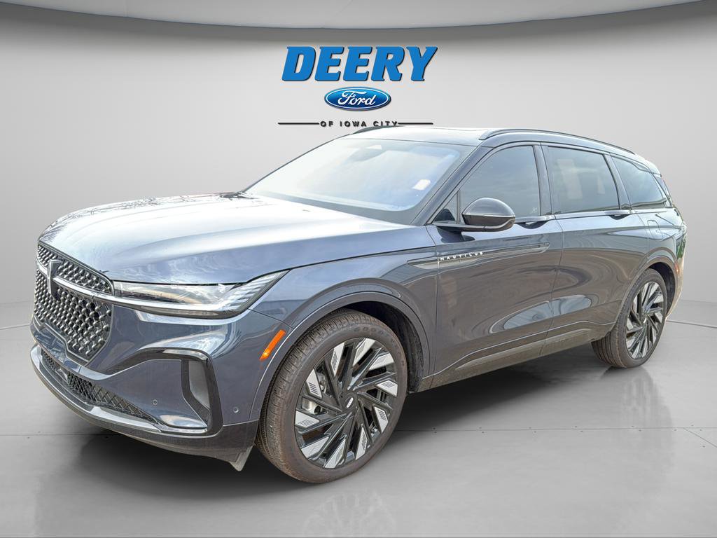 Used 2024 Lincoln Nautilus Reserve w/ Equipment Group 202A image 6