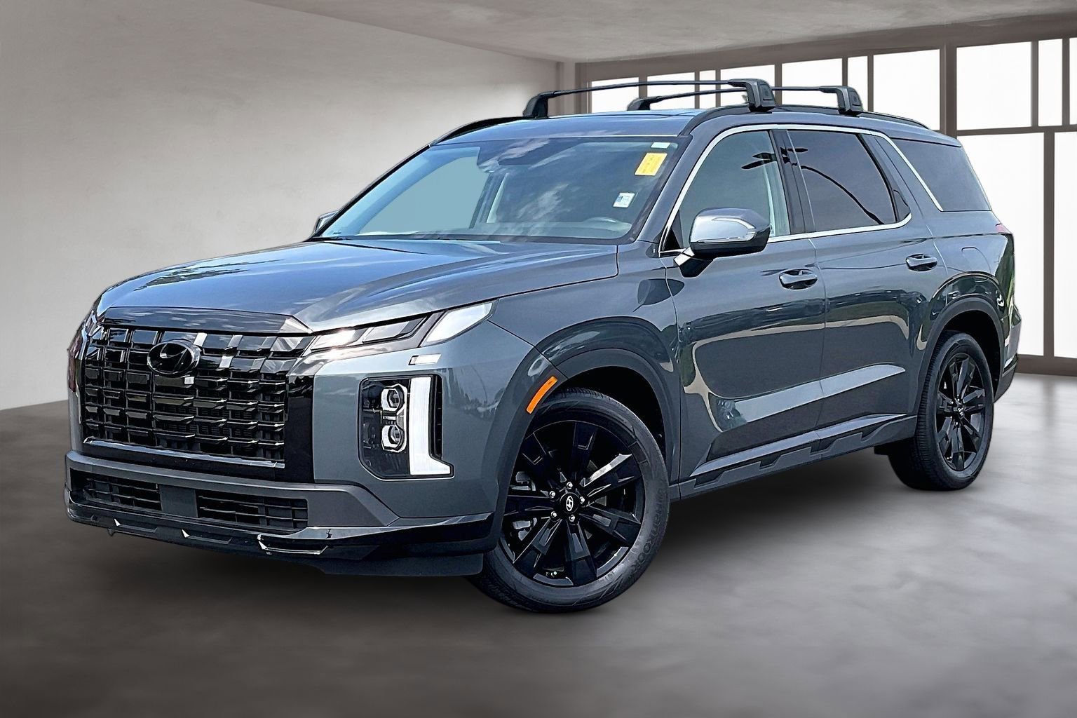 Used 2024 Hyundai Palisade XRT FWD image 3