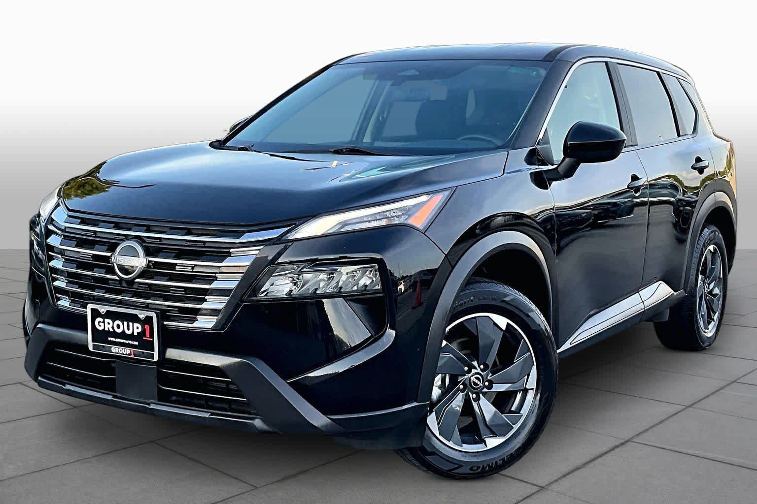 Used 2024 Nissan Rogue SV FWD image 1