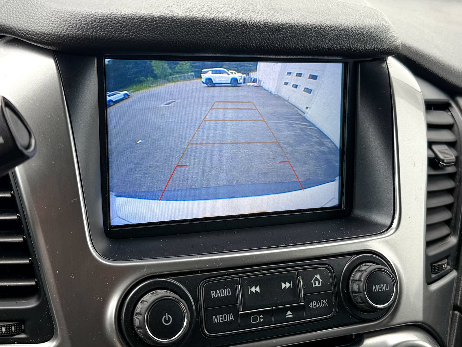 Certified 2020 Chevrolet Tahoe Premier AWD/4WD image 23
