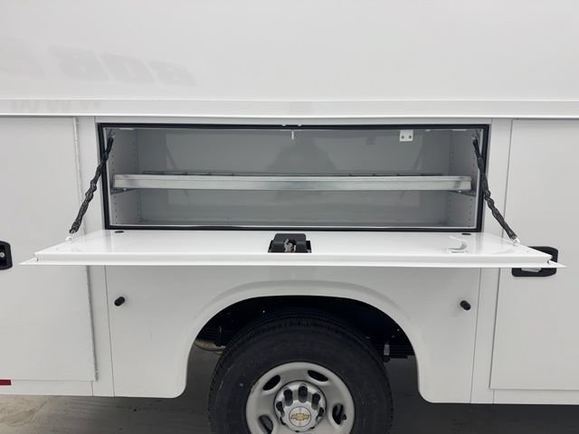 New 2026 Chevrolet Express 3500 w/ Power Convenience Package RWD image 31