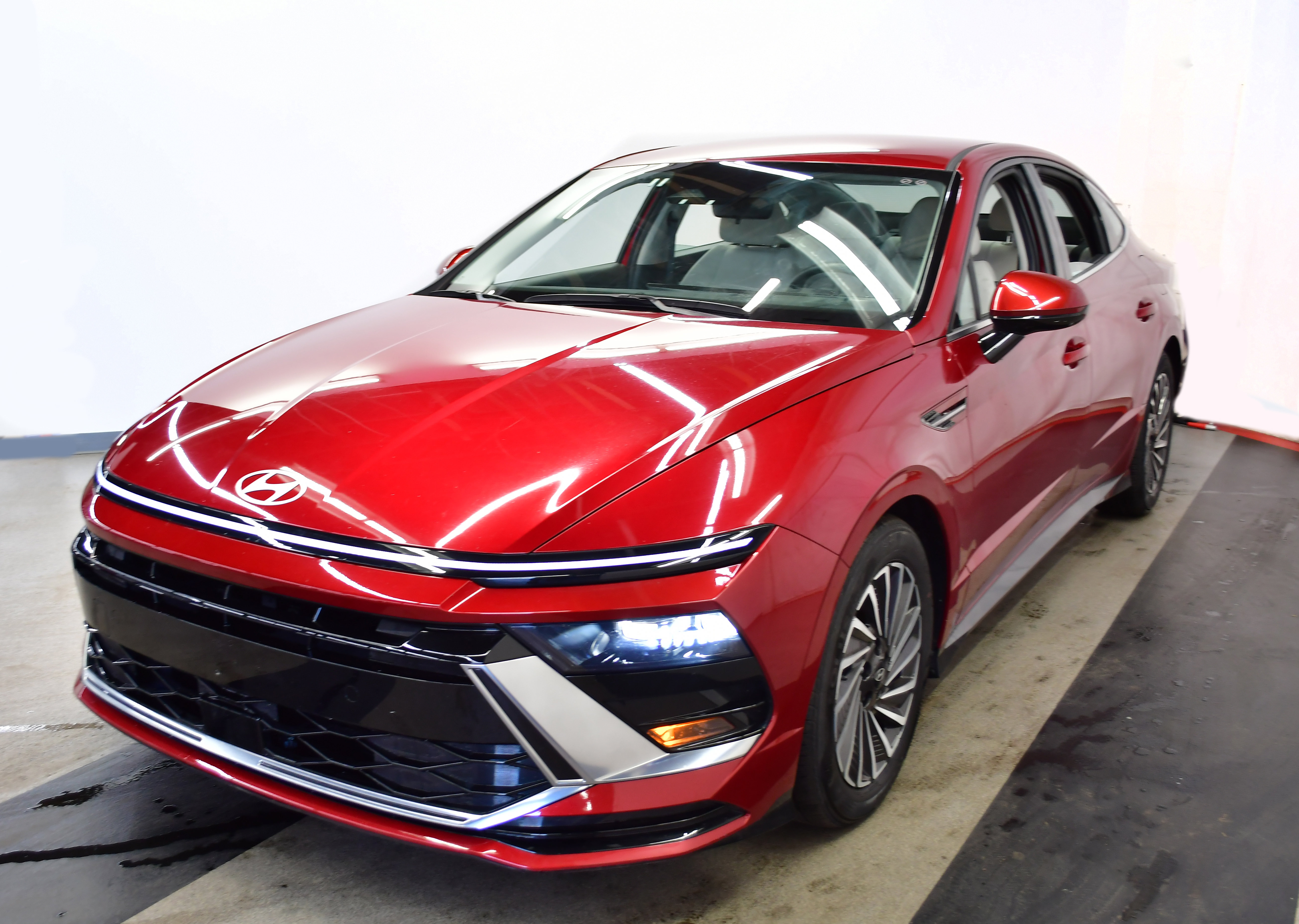 Used 2025 Hyundai Sonata SEL image 4