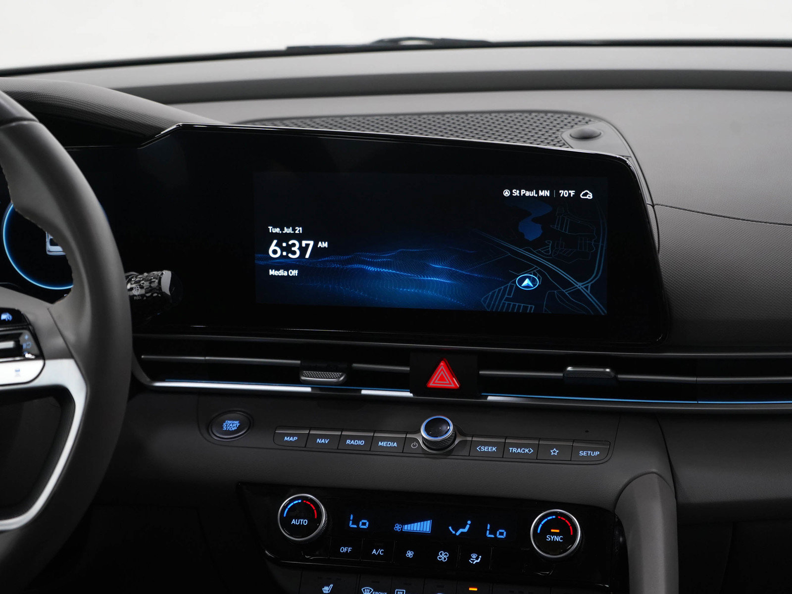 Used 2024 Hyundai Elantra SEL w/ Convenience Package FWD image 15