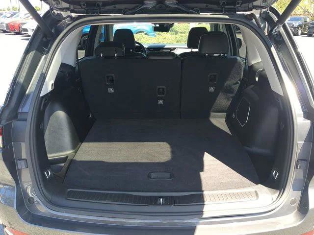 Certified 2023 Jeep Grand Cherokee Limited w/ Luxury Tech Group II RWD image 14