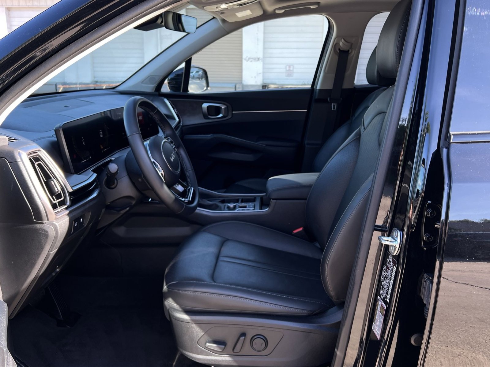 Used 2025 Kia Sorento X-Line EX AWD/4WD image 17