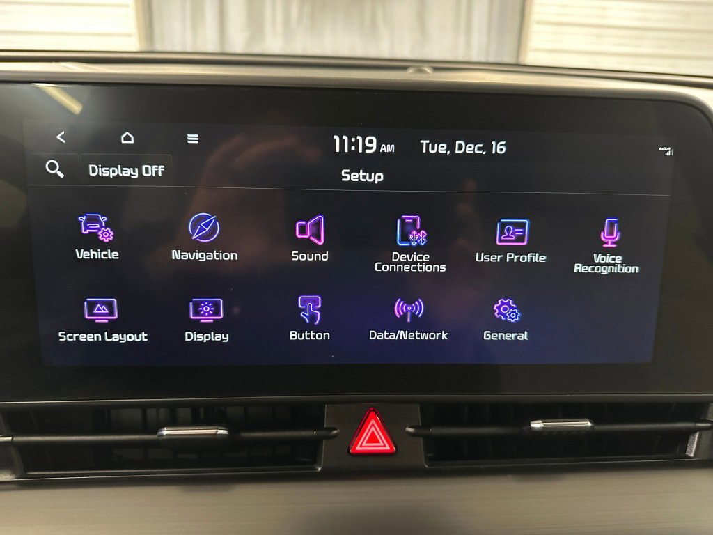 Used 2023 Kia Sportage EX image 12