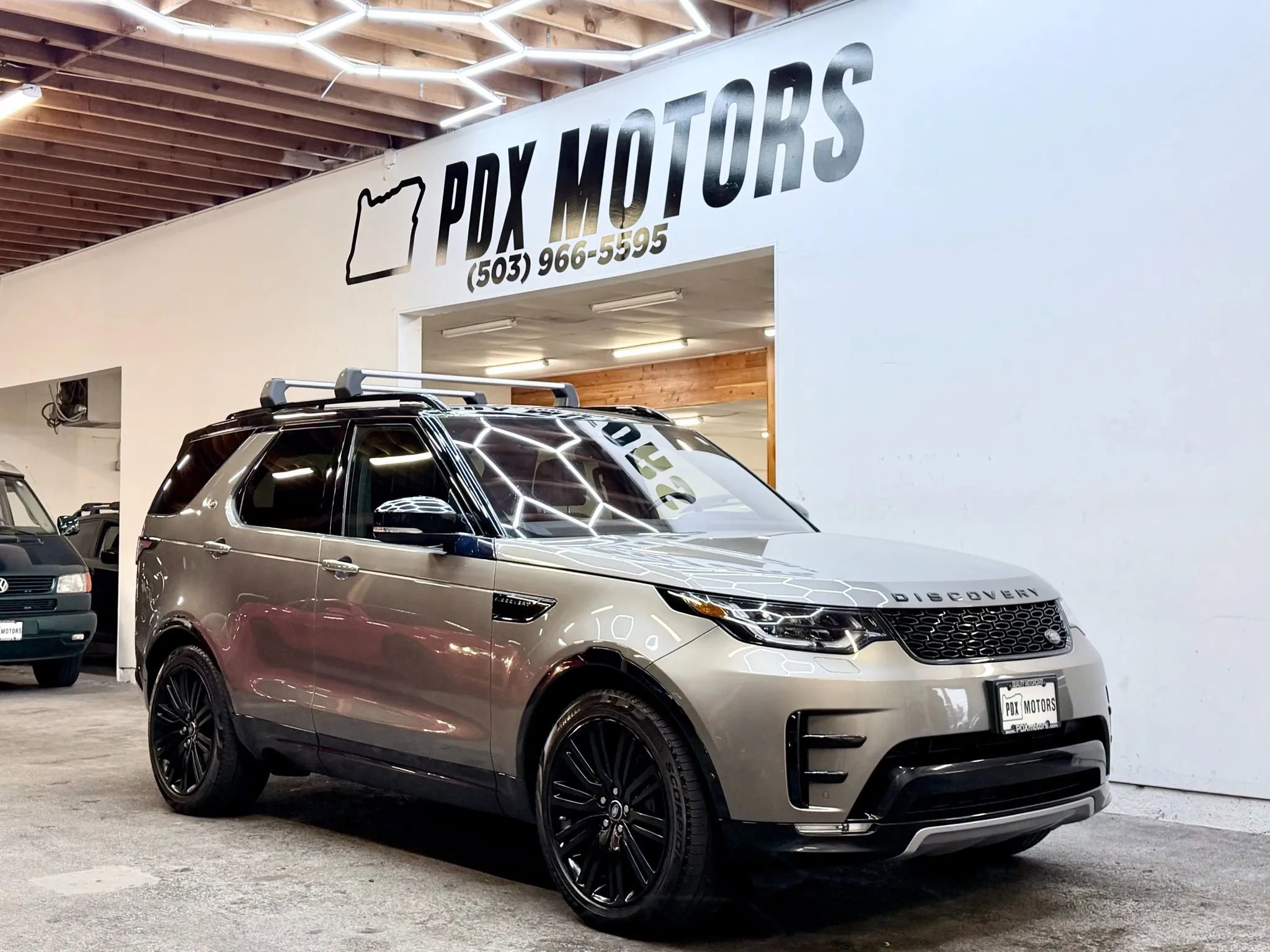 Used 2020 Land Rover Discovery HSE Luxury