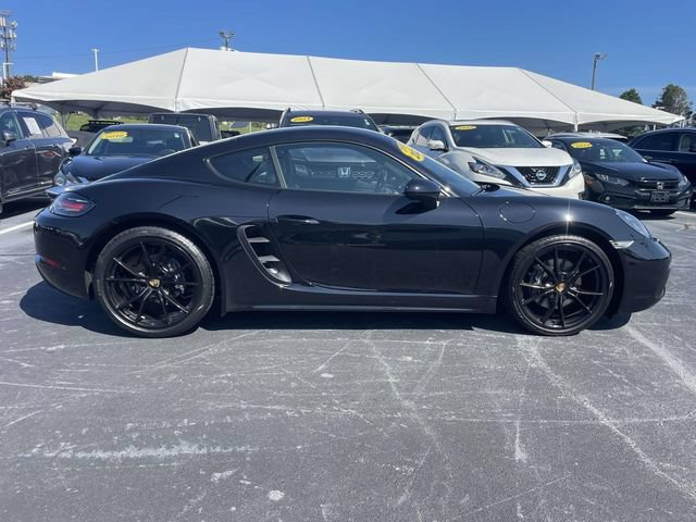 Used 2025 Porsche 718 Cayman RWD image 8