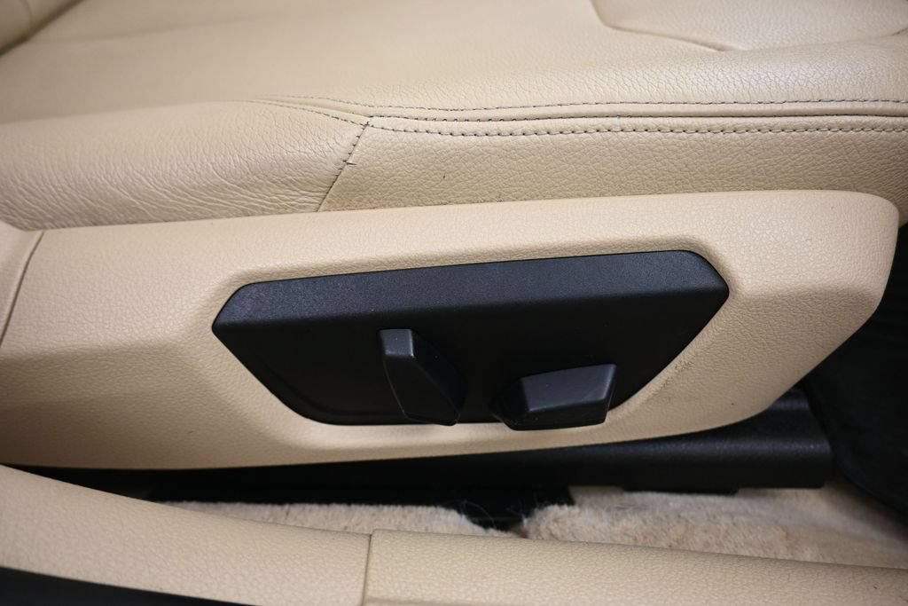 Used 2015 BMW 328i xDrive Sedan AWD/4WD image 43