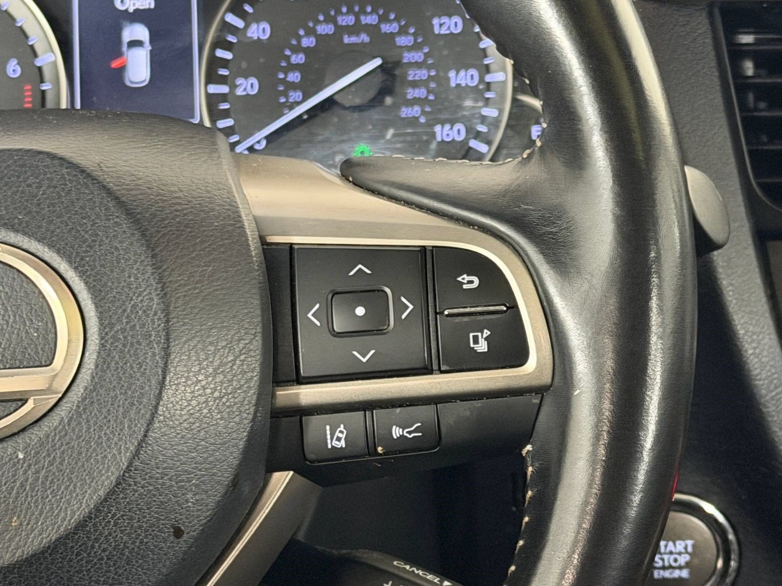 Used 2019 Lexus RX 350L FWD w/ Premium Package image 28
