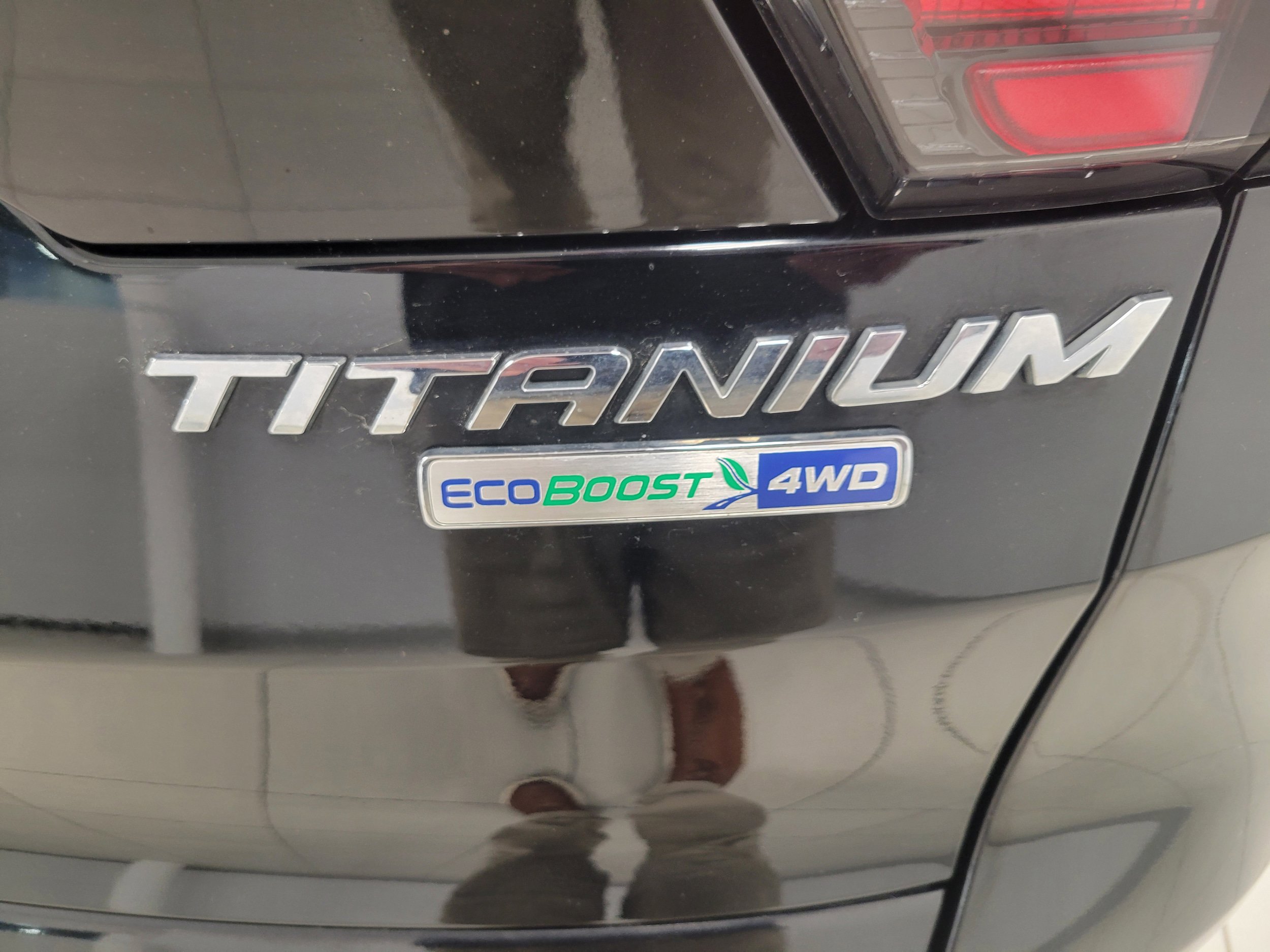 Used 2017 Ford Escape Titanium image 13