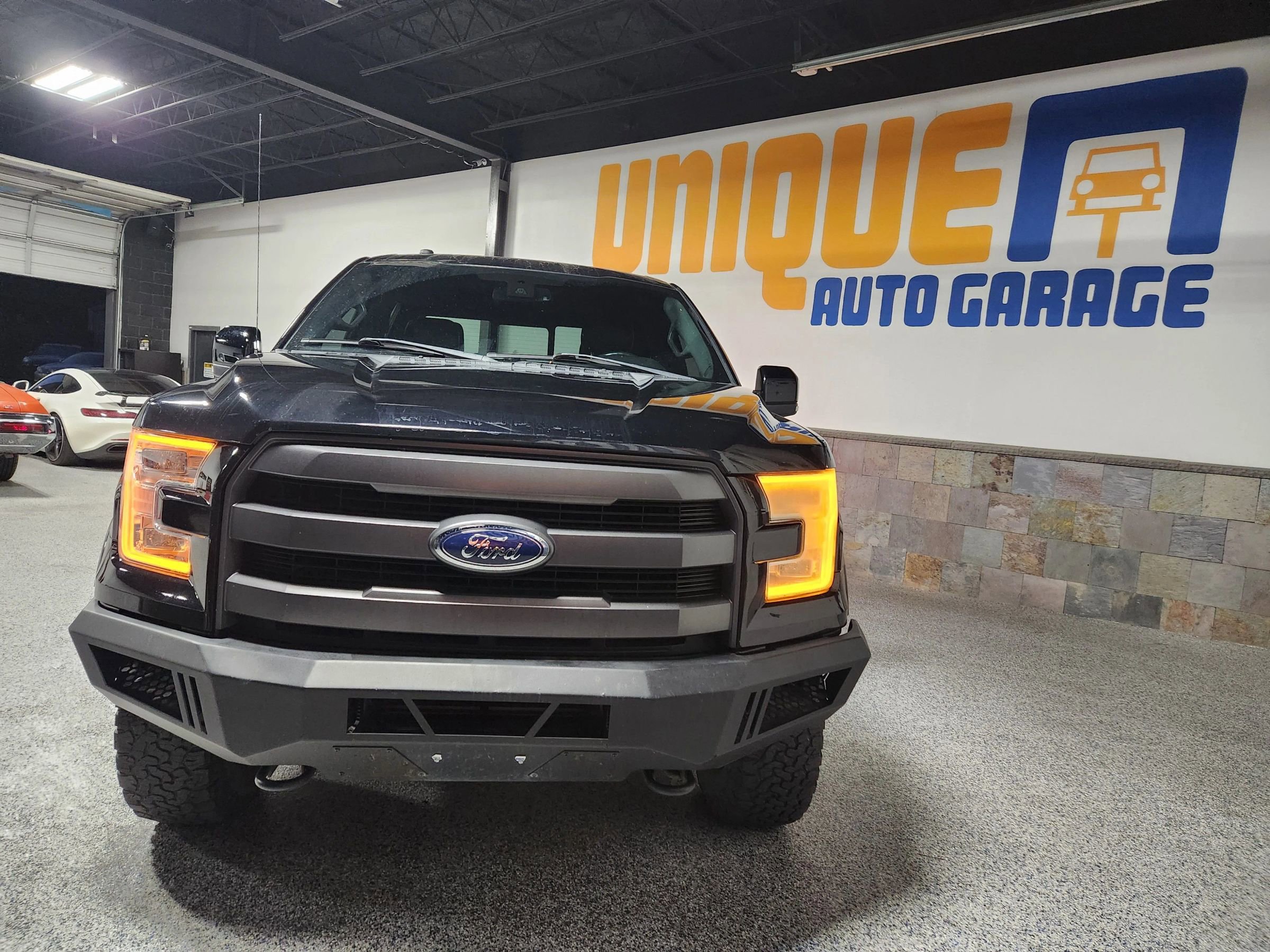 Used 2017 Ford F150 Lariat w/ Equipment Group 502A Luxury image 14