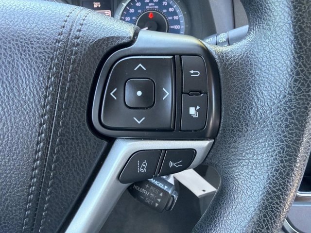 Used 2018 Toyota Sienna LE image 23