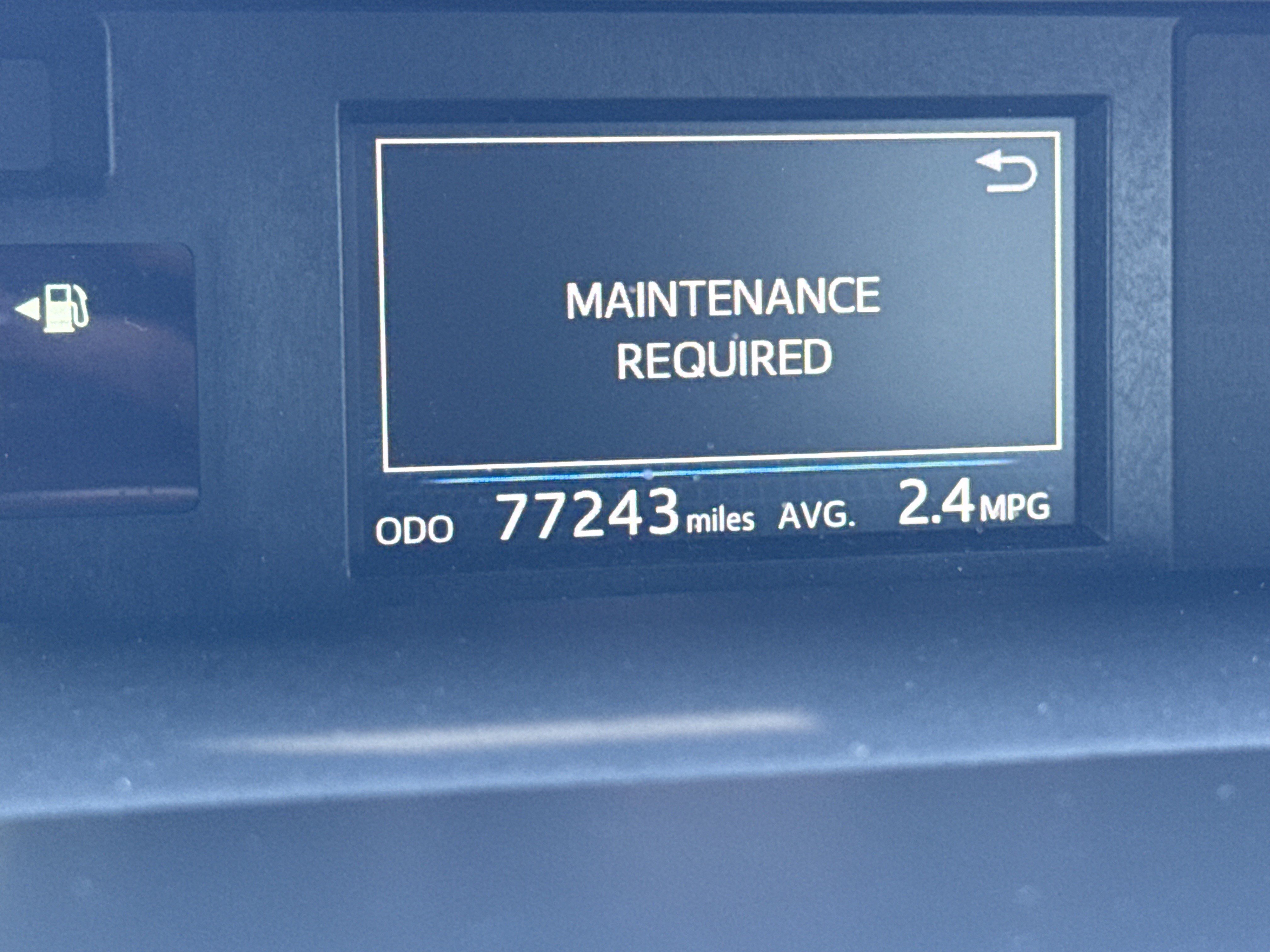 Used 2015 Toyota Prius V Five w/ Advanced Technology Package FWD image 22