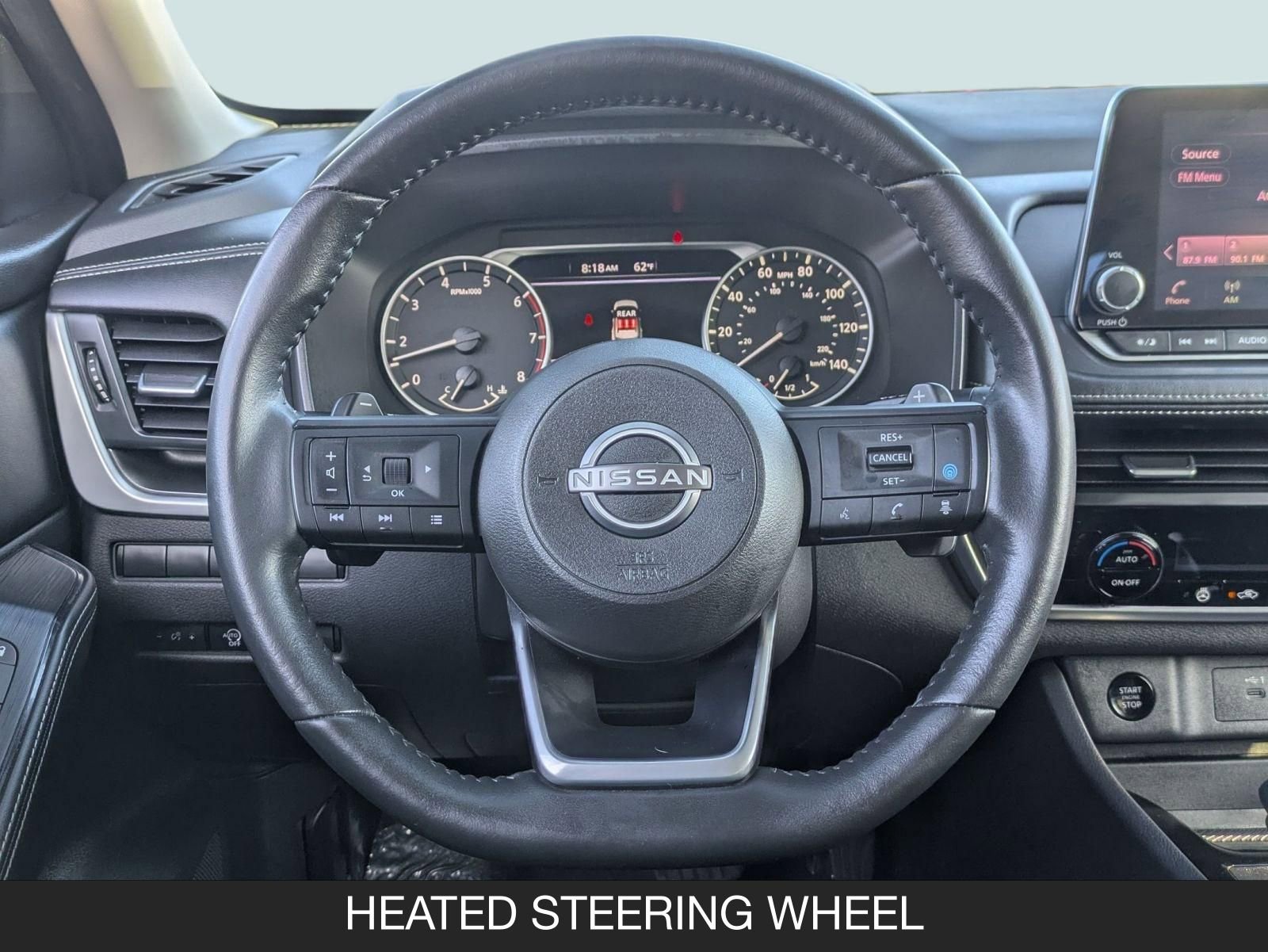 Used 2024 Nissan Rogue SV w/ SV Premium Package image 12