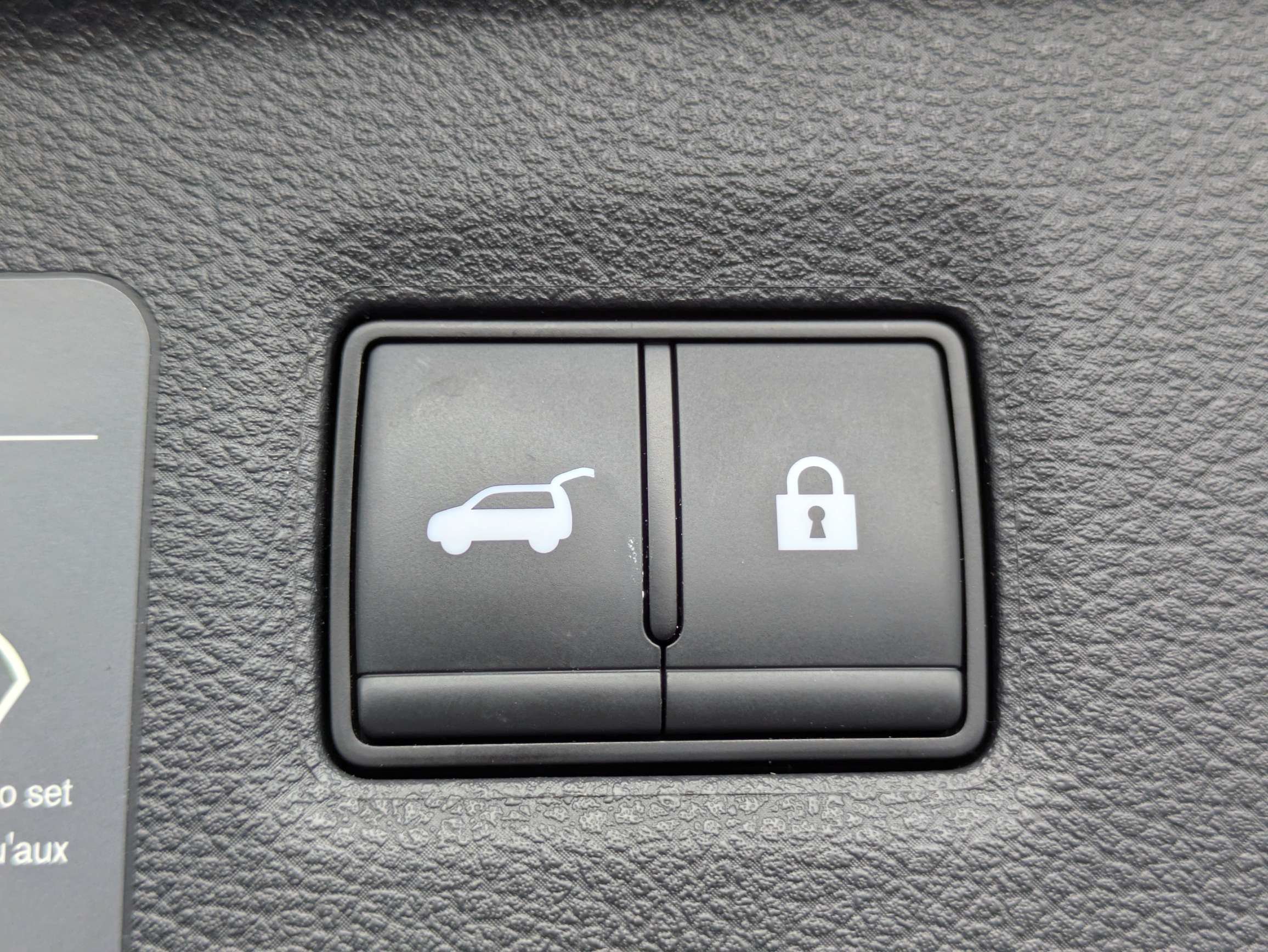 Used 2023 INFINITI QX50 Sport AWD/4WD image 8