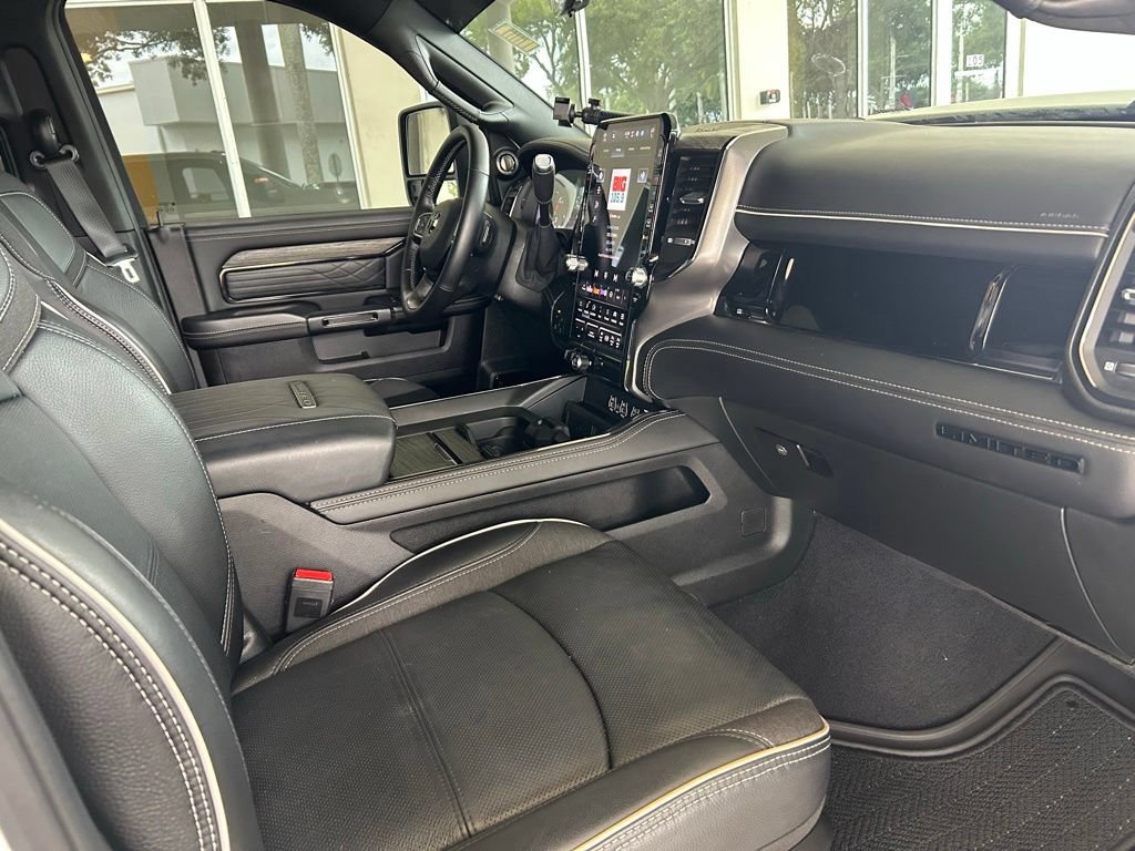 Used 2025 RAM 2500 Limited AWD/4WD image 31