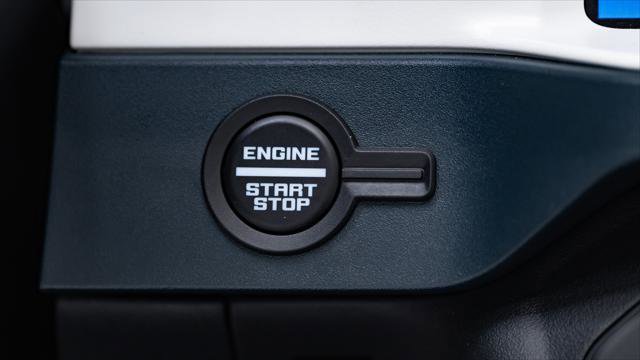 Used 2025 Ford Bronco Heritage Edition AWD/4WD image 18