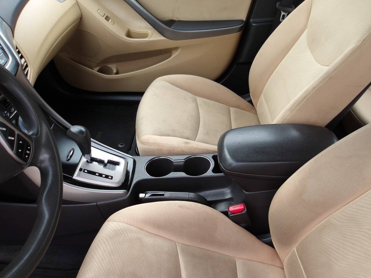 Used 2013 Hyundai Elantra GLS w/ Preferred Pkg FWD image 18