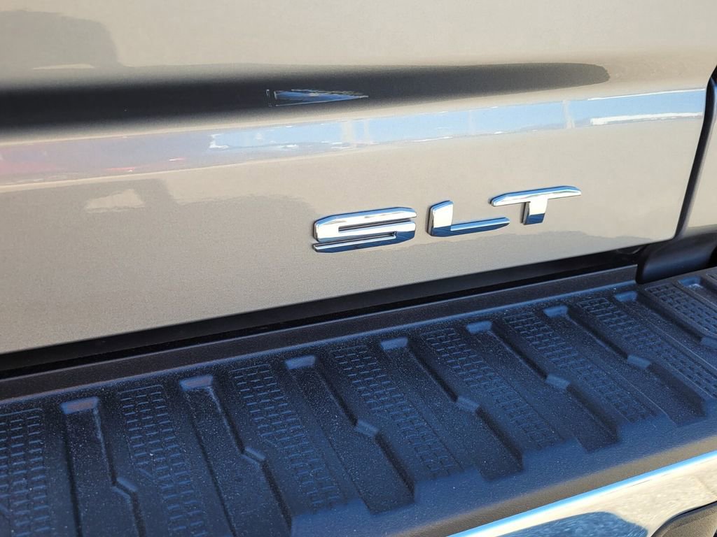 New 2025 GMC Sierra 2500 SLT image 8