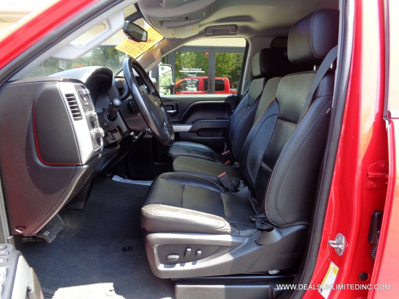 Used 2019 Chevrolet Silverado 2500 LT w/ LT Convenience Package AWD/4WD image 12