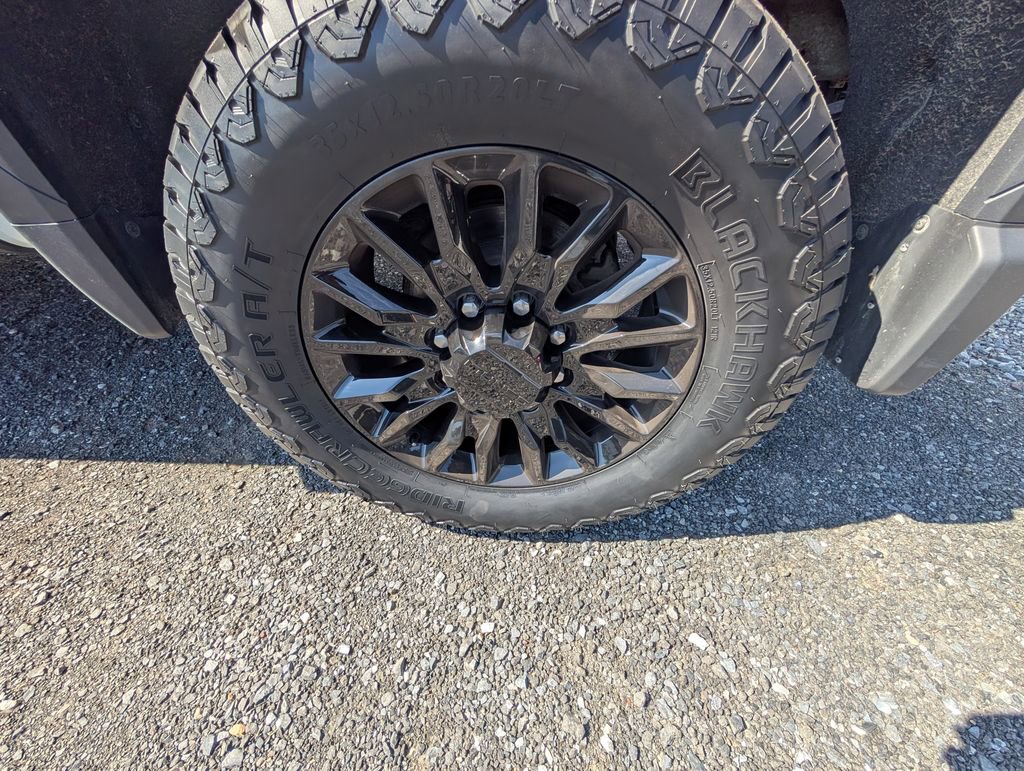 Used 2024 GMC Sierra 2500 Denali Ultimate AWD/4WD image 12