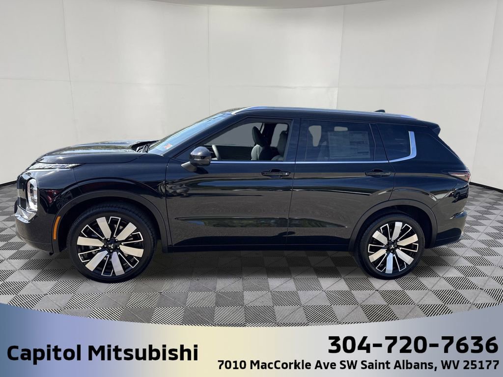 New 2025 Mitsubishi Outlander SEL image 9