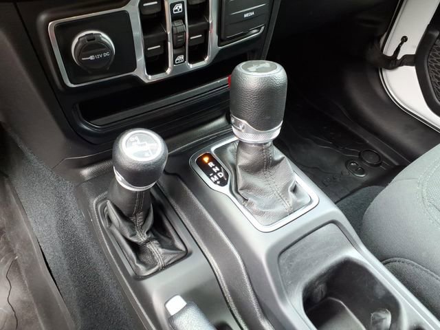 Used 2022 Jeep Wrangler Unlimited Sport AWD/4WD image 16