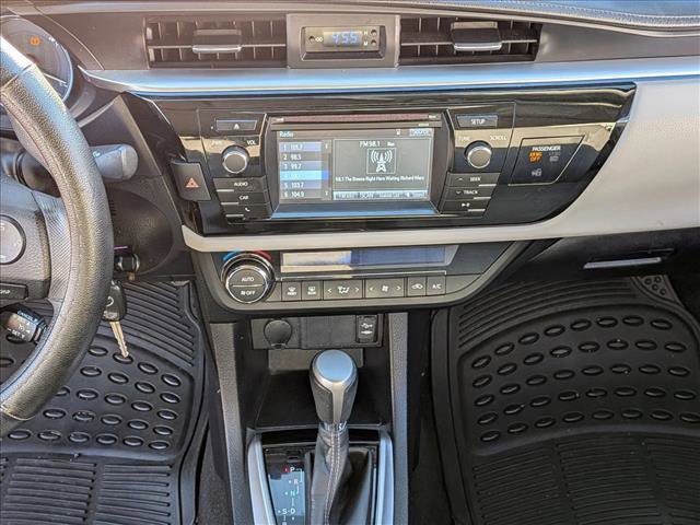 Used 2015 Toyota Corolla LE image 8