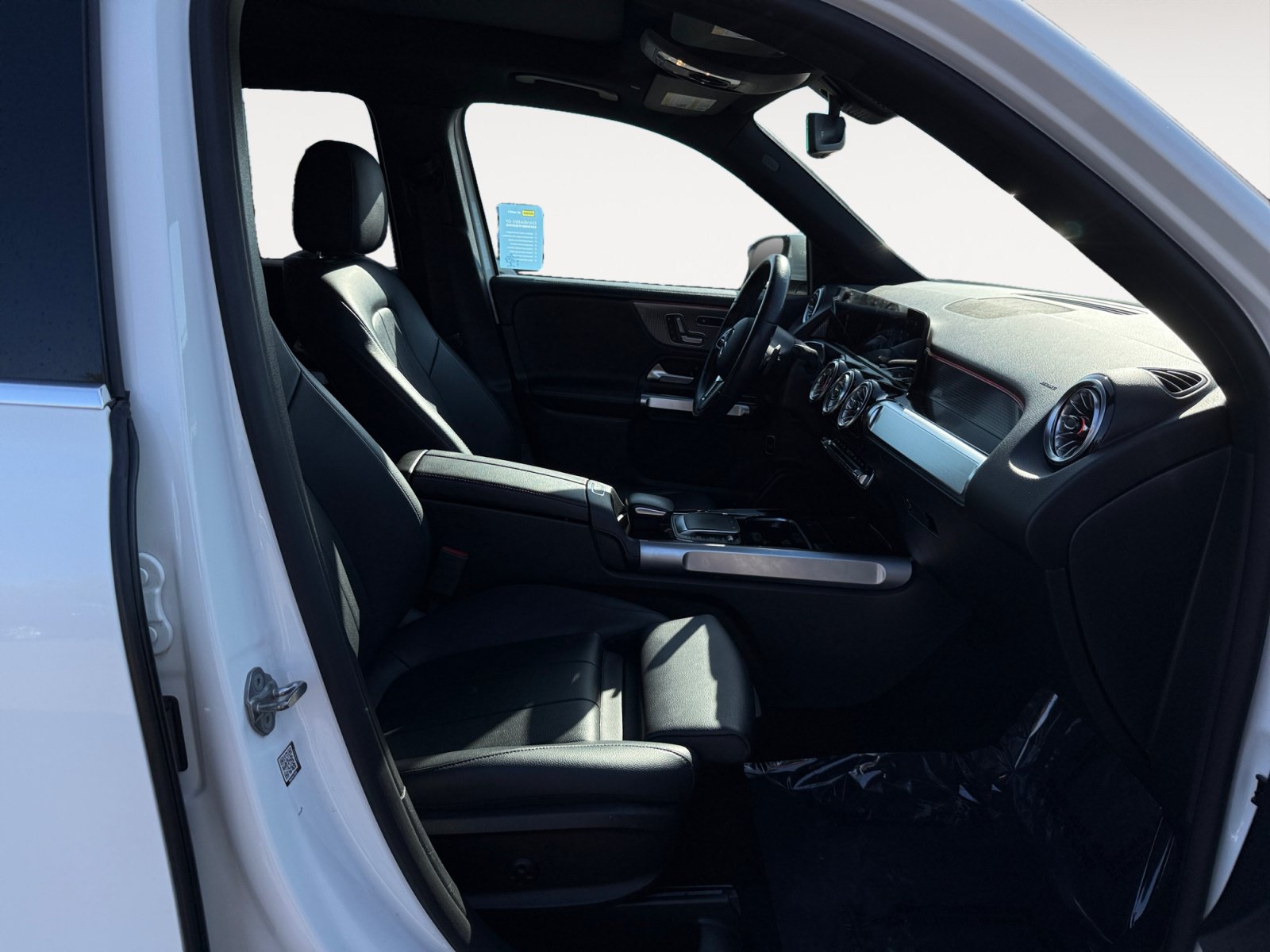 Used 2022 Mercedes-Benz GLB 250 4MATIC image 19