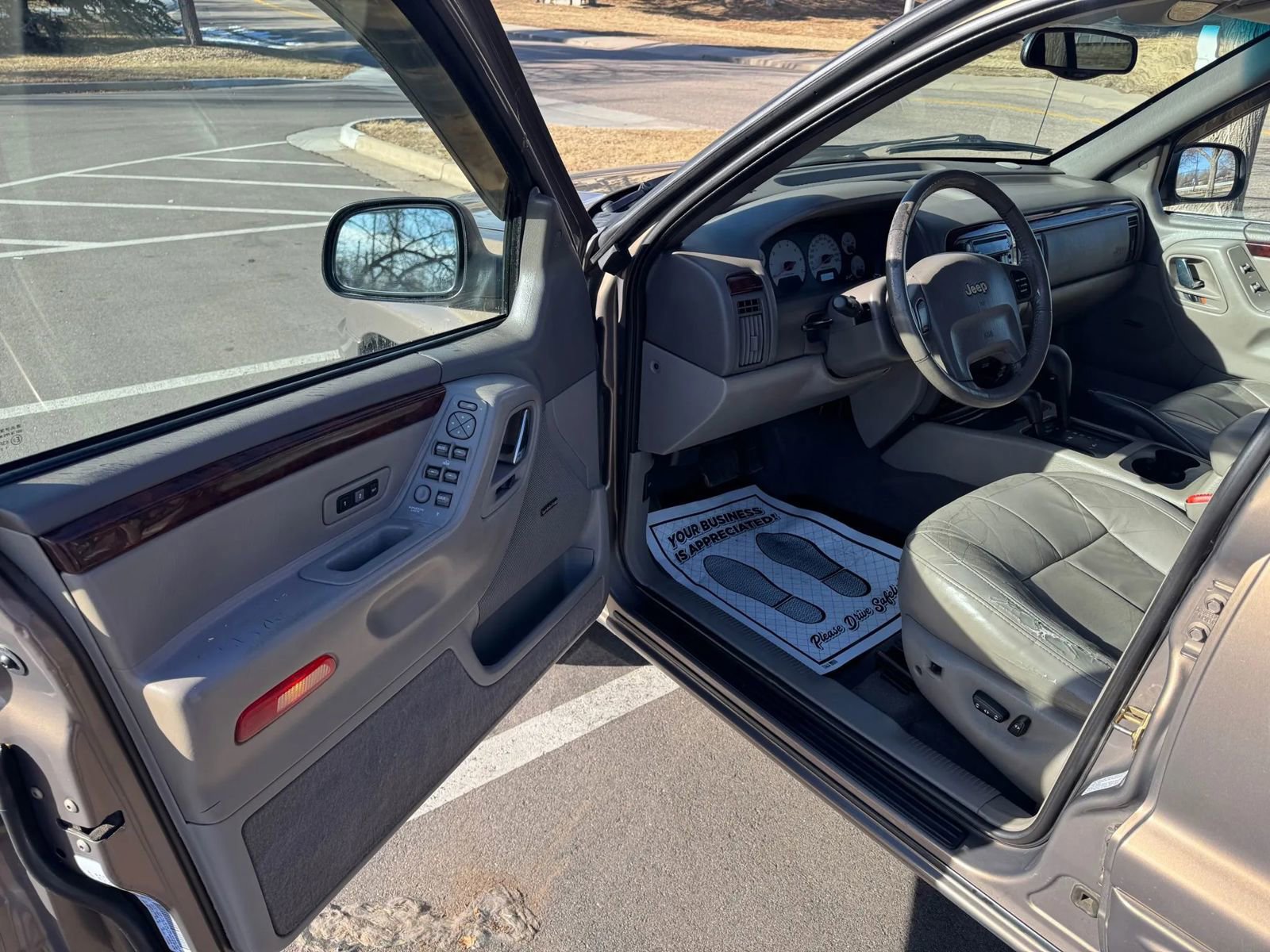 Used 2001 Jeep Grand Cherokee Limited image 6