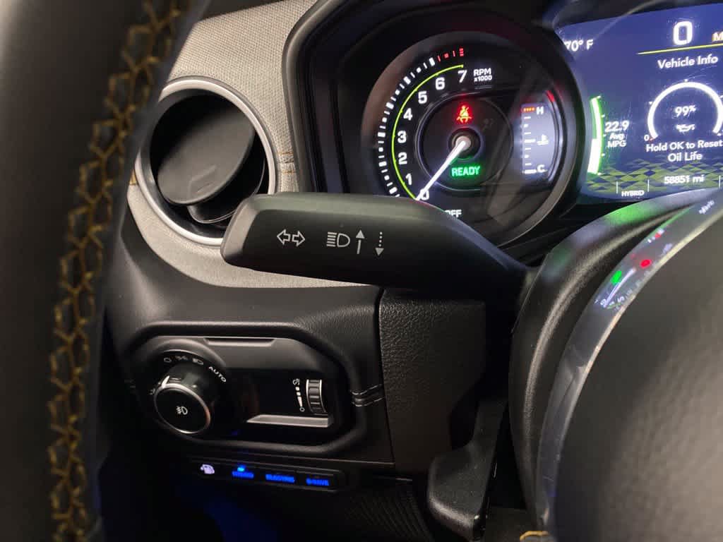 Used 2024 Jeep Wrangler Unlimited Sahara AWD/4WD image 23