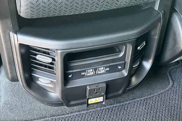 Used 2024 RAM 1500 Laramie AWD/4WD image 15