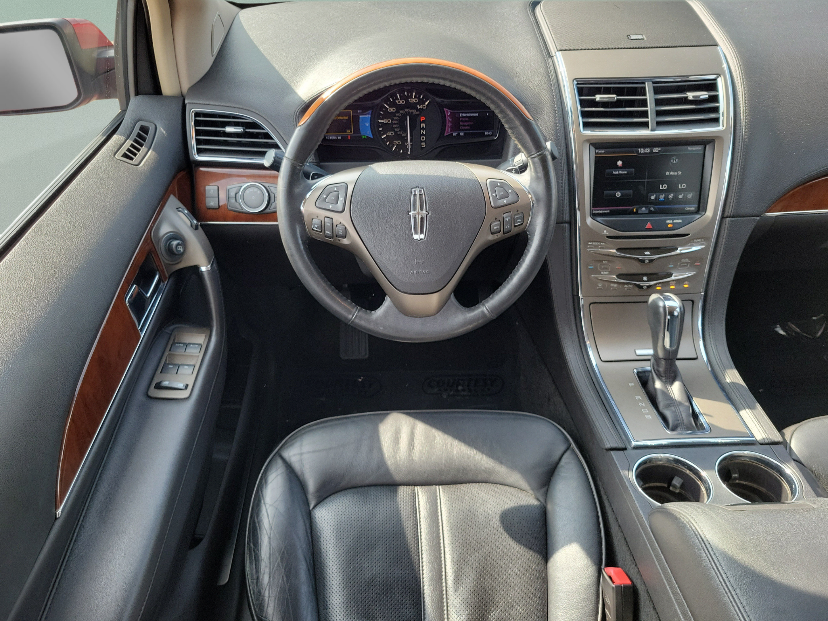 Used 2013 Lincoln MKX FWD image 9