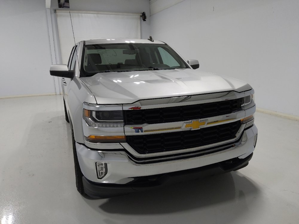 Used 2018 Chevrolet Silverado 1500 LT w/ All Star Edition image 14