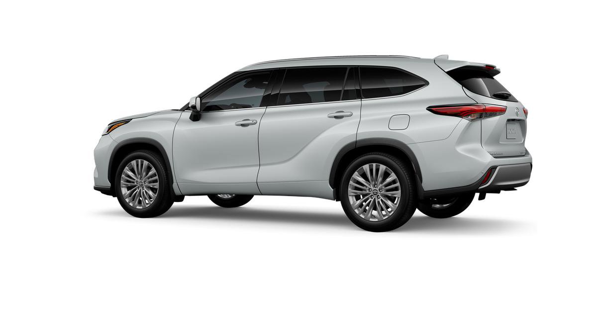 New 2026 Toyota Highlander Platinum image 5