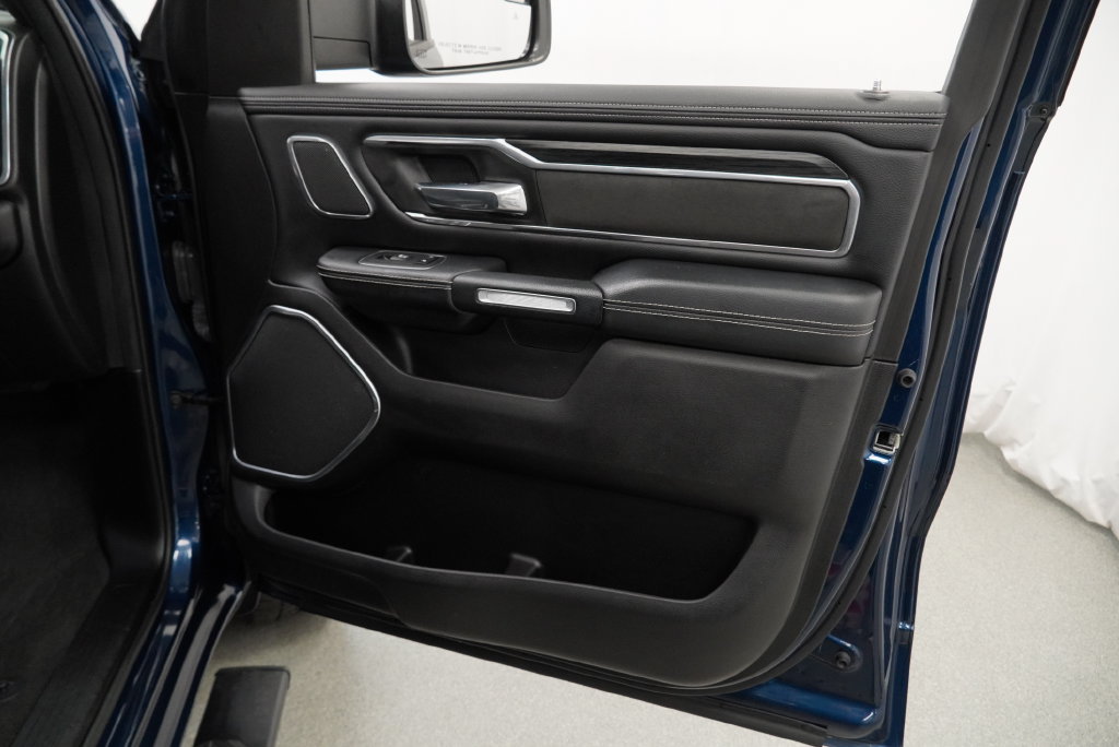 Used 2023 RAM 1500 Laramie AWD/4WD image 40