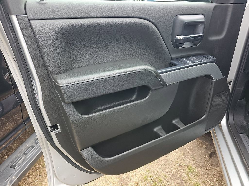 Used 2018 Chevrolet Silverado 1500 LT w/ Texas Edition image 11