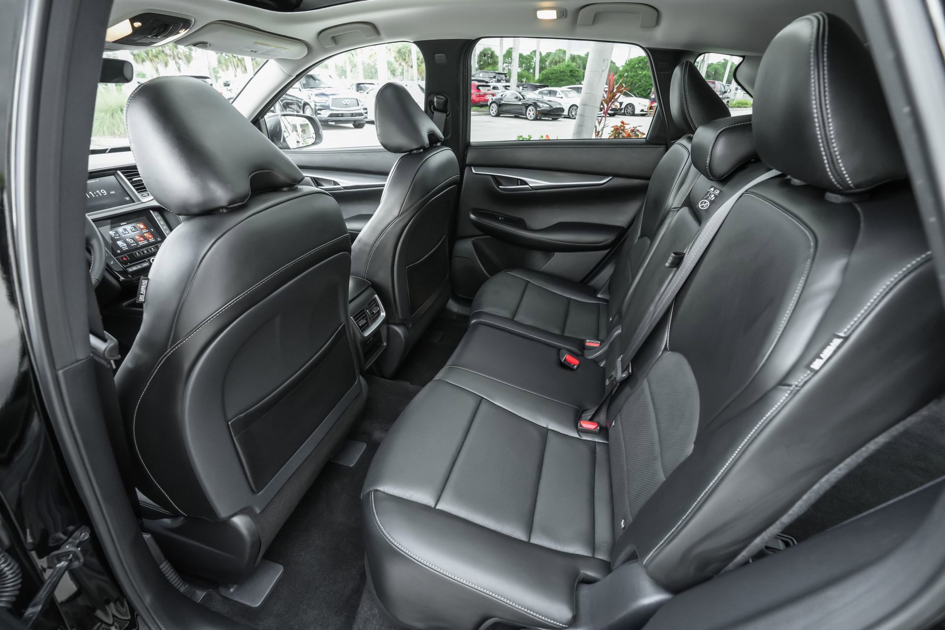 Used 2025 INFINITI QX50 Luxe image 30