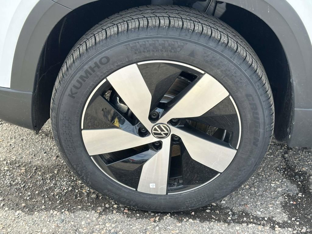 New 2026 Volkswagen Taos S AWD/4WD image 7