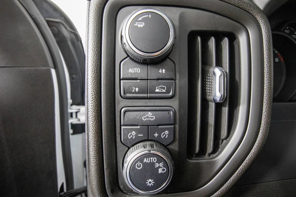 Used 2024 Chevrolet Silverado 1500 Custom AWD/4WD image 21