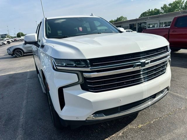 Used 2021 Chevrolet Tahoe LT w/ Luxury Package AWD/4WD image 2