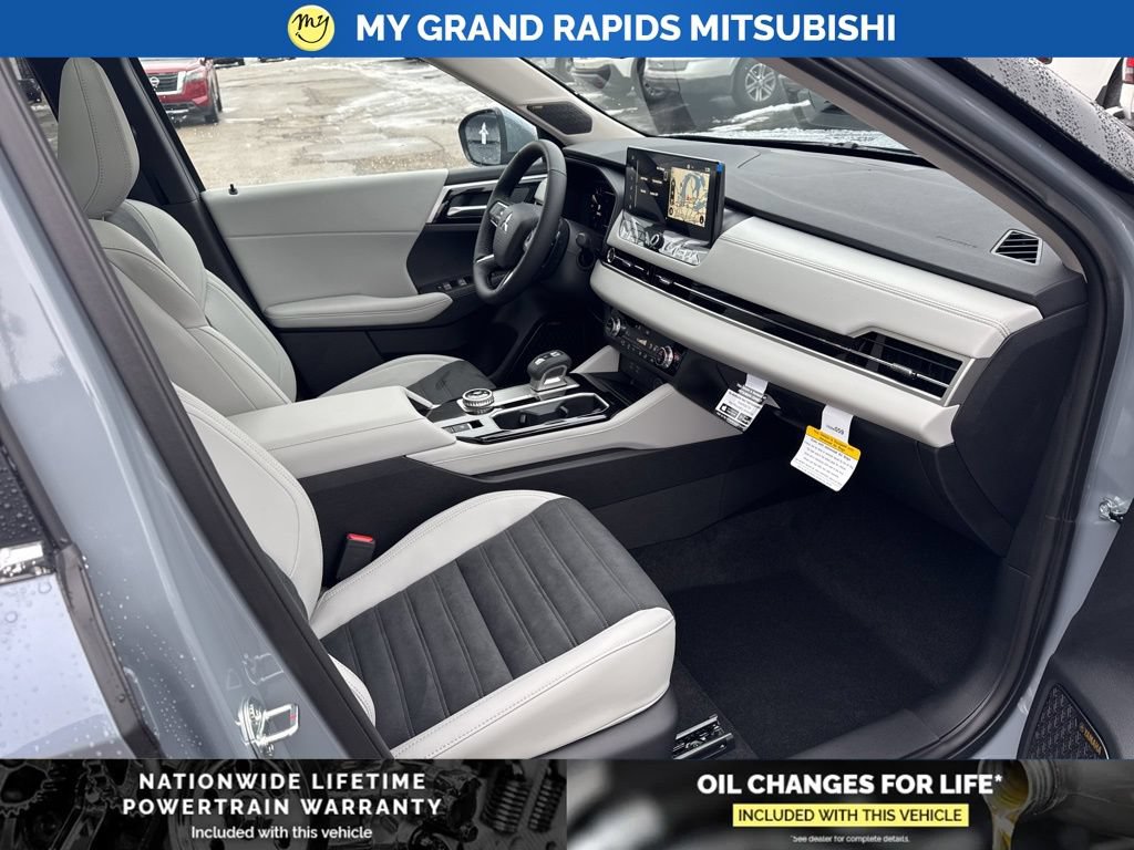 New 2026 Mitsubishi Outlander SE AWD/4WD image 17